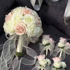 浪漫复古小众简约玫瑰手捧花