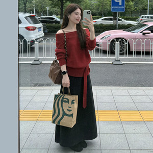 新年过年衣服一字肩红色套头毛衣女秋冬季收腰绑带露肩针织衫上衣