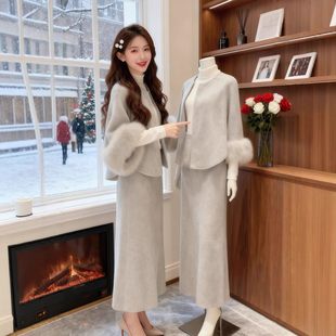 巨好看冬装一整套裙2026超好韩系穿搭千金风毛呢连衣裙子两件套女