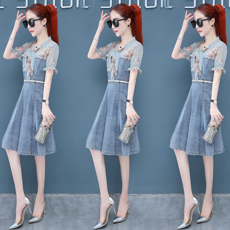 爱依服旗舰店子女夏天2020新款名媛气质小心机显瘦牛仔连衣裙春秋