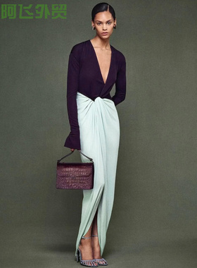 Sexy sleeveless fringe slim fit dress时尚深领长袖开叉长款连