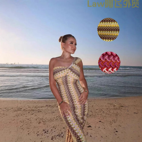 Sexybacklessslimwomen'ssatindr