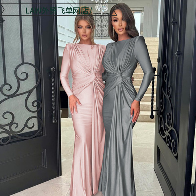 Sleevelesssequinbacksplitsexyp