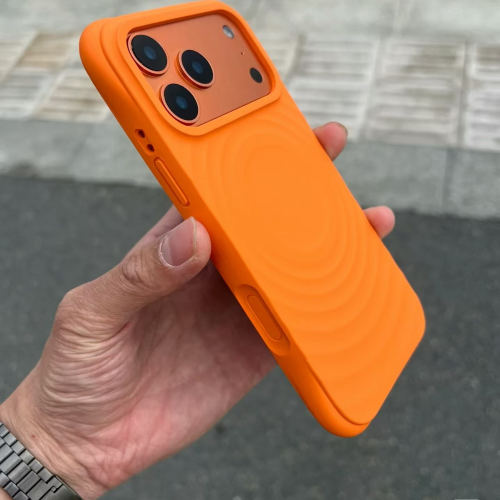 适用iPhone17橙色磁吸波漾手机壳