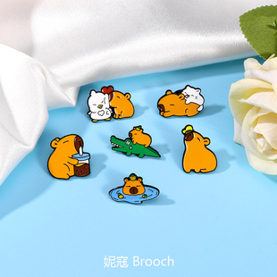 新款可爱卡皮巴拉水豚小动物胸针男女学生个性包包衣服装饰品别针
