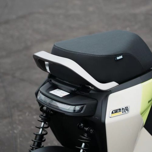 九号电动车后扶手短尾后座扶手