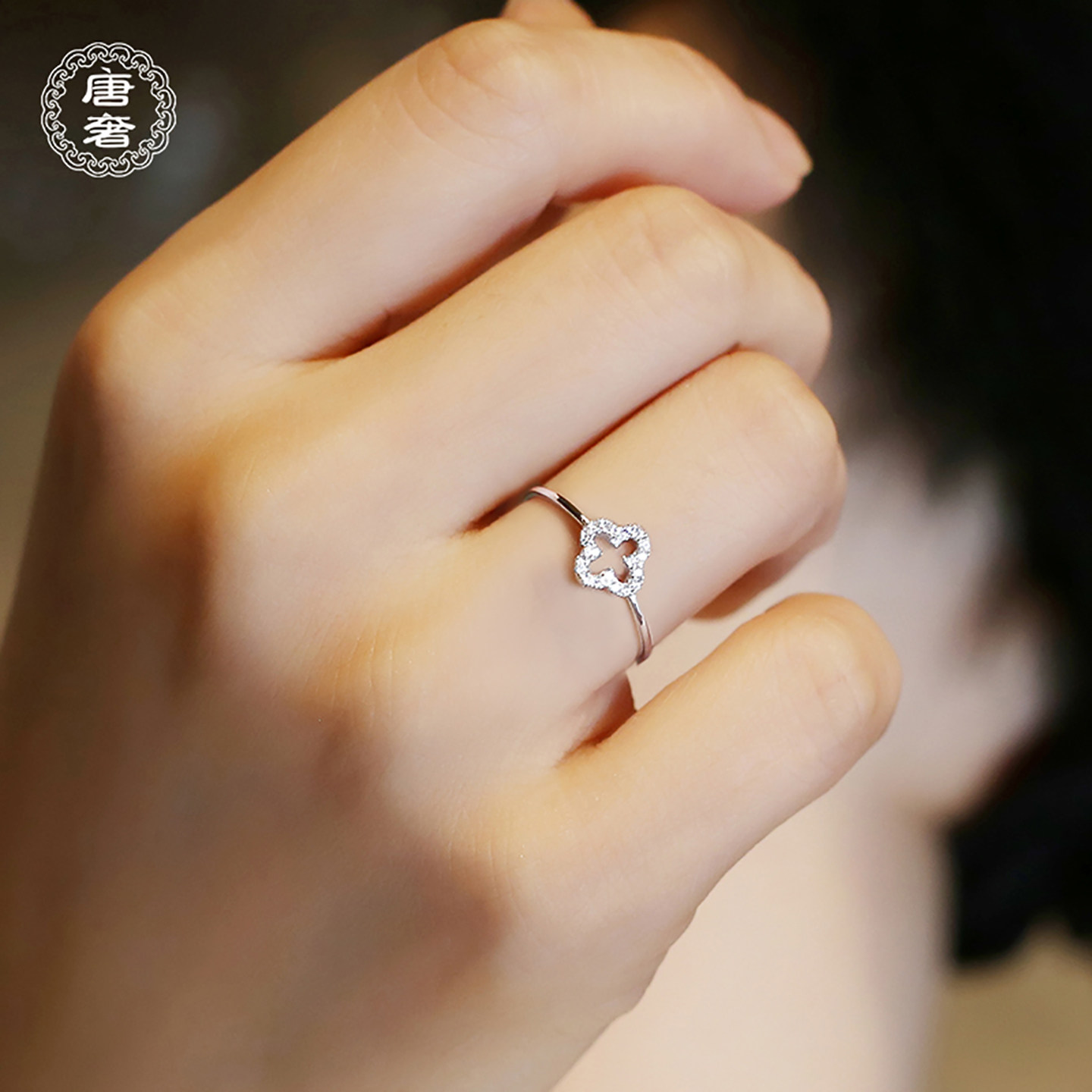 925通体纯银D色莫桑钻戒指高级女图片