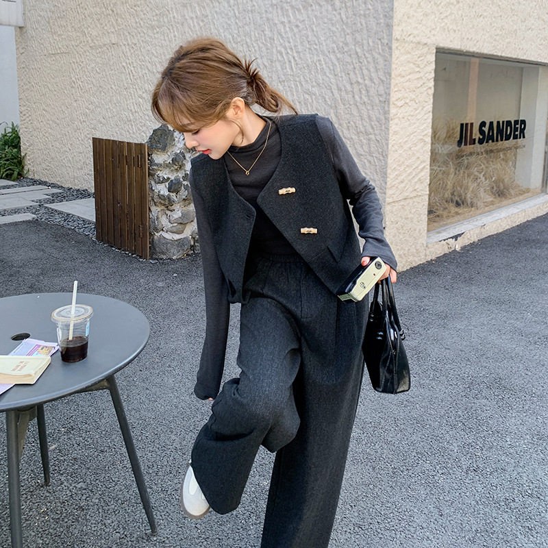 实拍高级感马甲套装裤女春秋2026新款超火流行三件套装小香风韩系