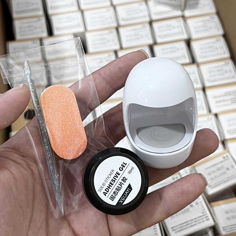 蛋蛋烤燈固態貼片膠持久