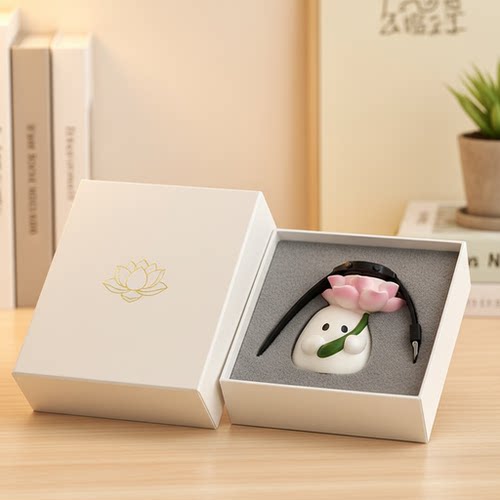 新中式手绘莲花手机包礼盒装