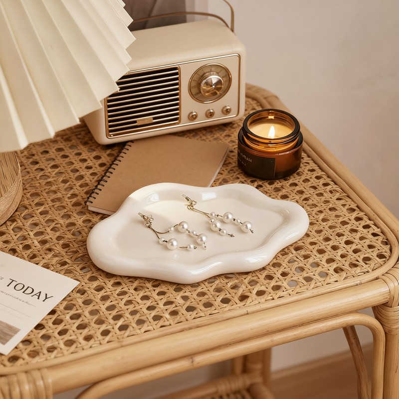 白色不规则陶瓷托盘首饰展示盘