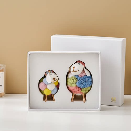 纯手工毛线小羊桌面摆件礼盒装