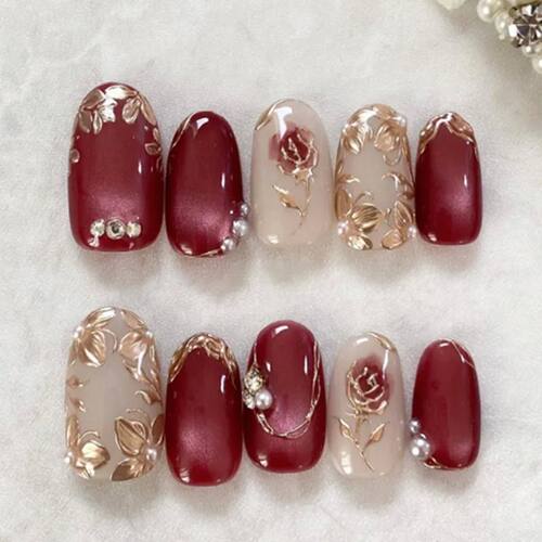 24Pcs Red Cat's Eye Press on-nails Retro Gilded Rose Design