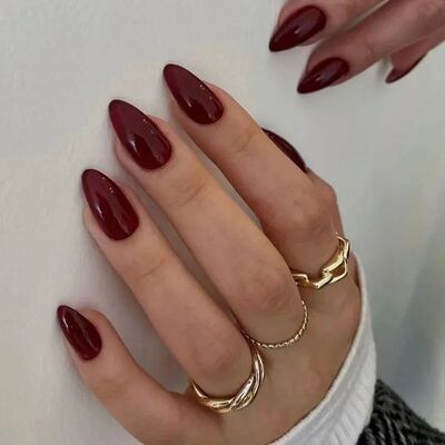 24Pcs Simple Wine Red Fake Nail with Glue Mid-length Almond