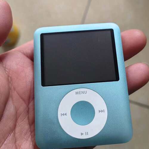 议价iPod nano3代 8G 蓝色可维修