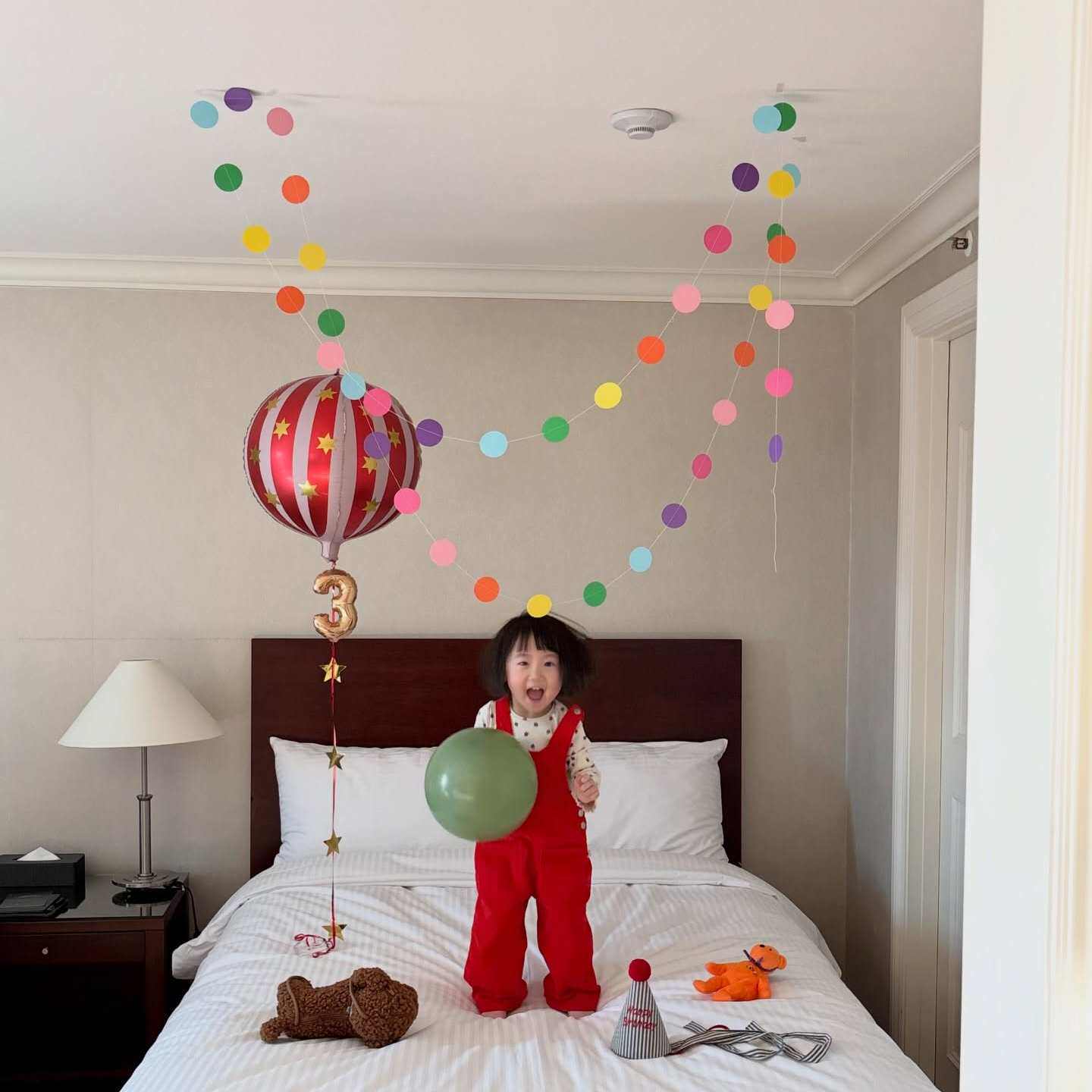 网红彩色纸串拉花吊饰挂饰幼儿园儿童节生日布置装扮氛围装饰拉条