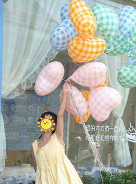 节日爱心格子气球生日装饰心形场景拍照道具方格蓝色爱心铝膜气球