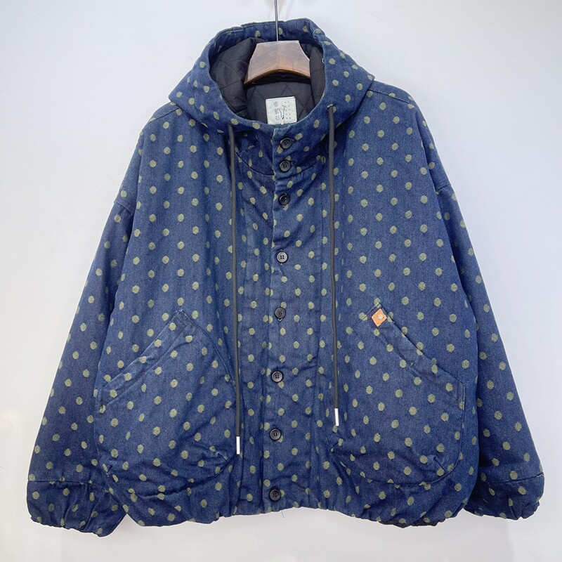 雪蓝杉波点连帽棉服女秋冬减龄