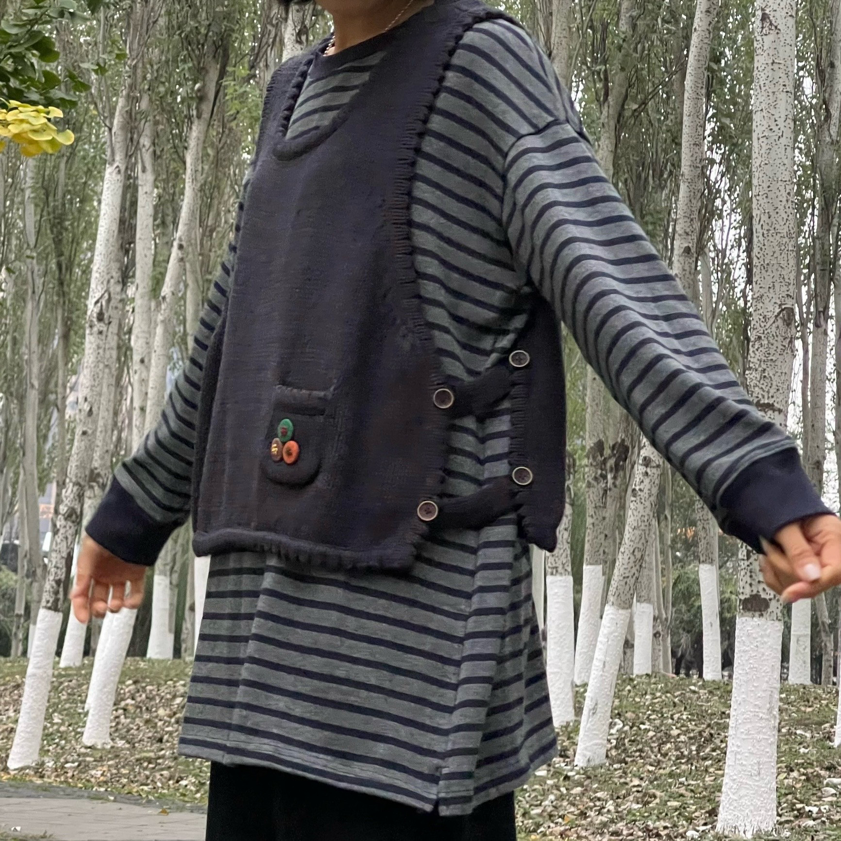 秋冬韩版文艺款复古贴布马甲女宽松减龄外搭圆领外搭马夹马甲背心