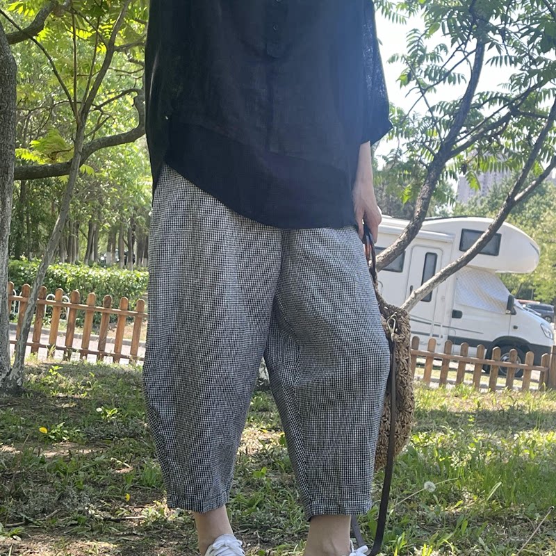 雪蓝杉棉麻黑白格休闲裤子