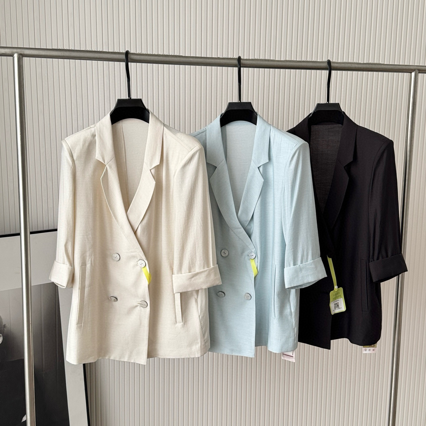 2025夏季新款七分袖凉感西装女士外套女时尚简约百搭休闲翻领上衣