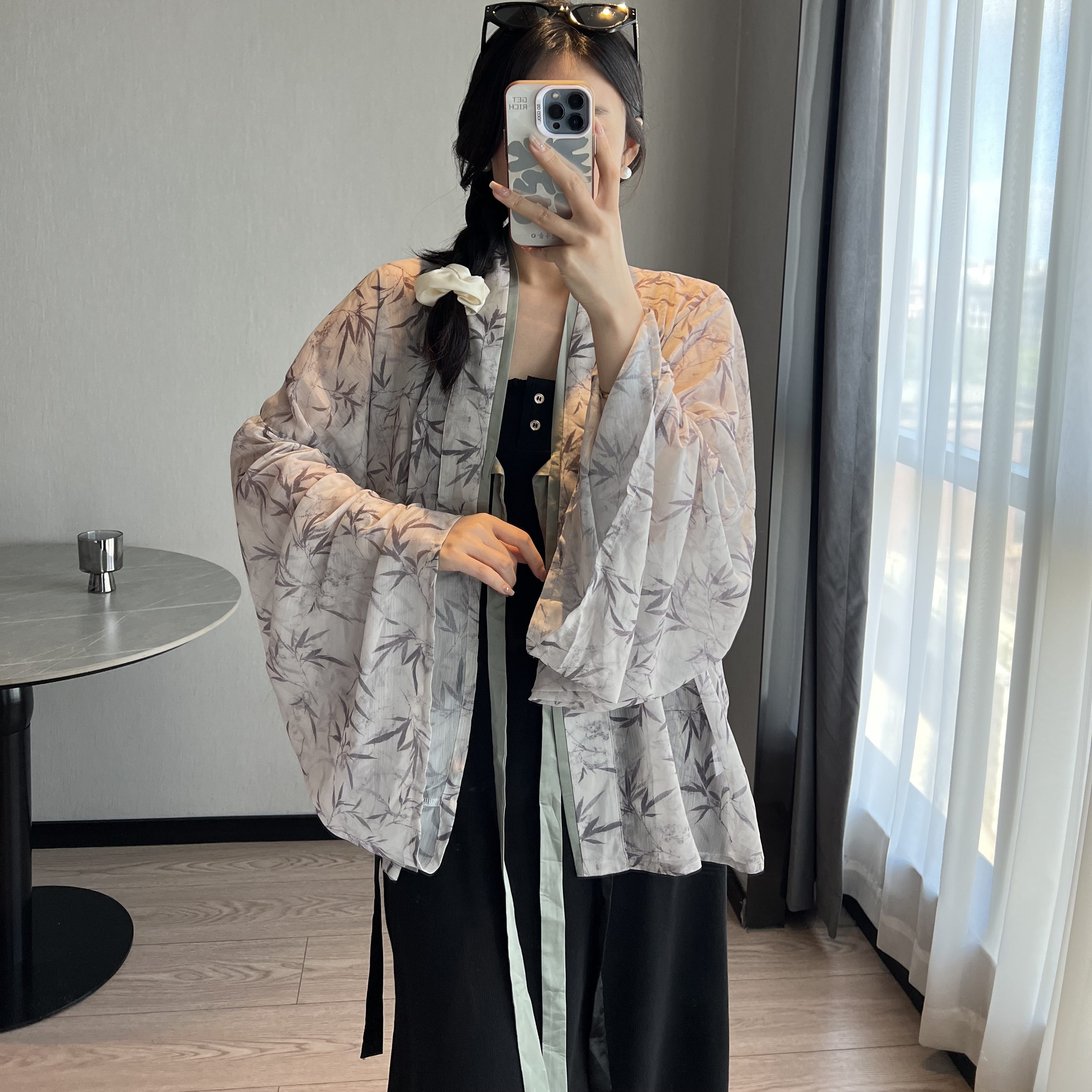电影节同款中式风复古印花长袖魏晋北朝褶衣日常通勤薄款透气上衣