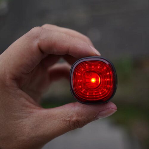 GIYO自行车智能刹车尾灯