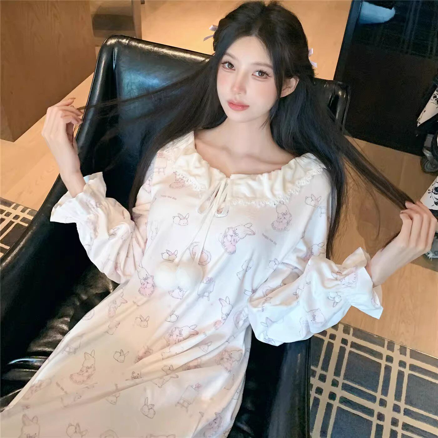 软萌卡通小兔子海岛绒睡衣女秋冬新款毛毛球甜美双面绒睡裙家居服