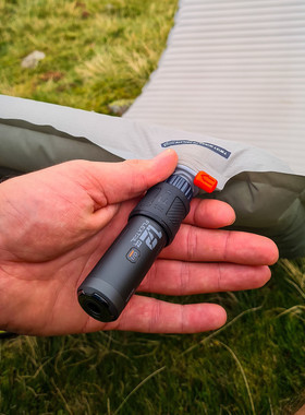 FLEXTAIL鱼尾迷你气泵徒步睡垫抽充气泵气垫防潮垫直充电池900cht