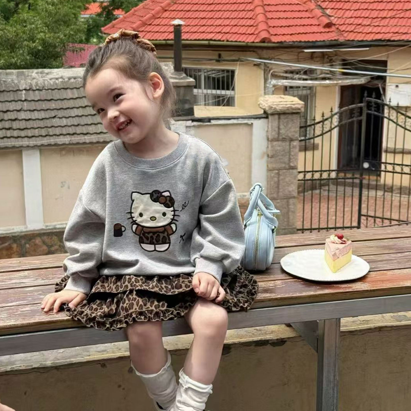 女童春秋套装儿童圆领卡通卫衣潮