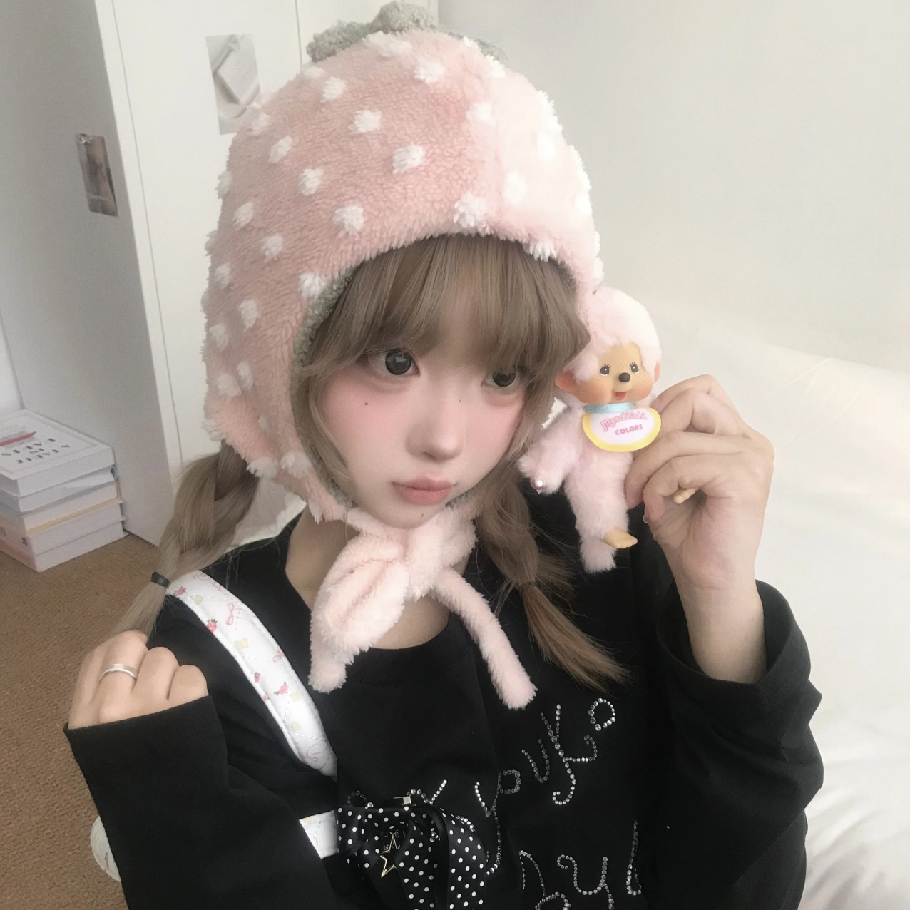 原创设计毛绒草莓秋冬季保暖帽