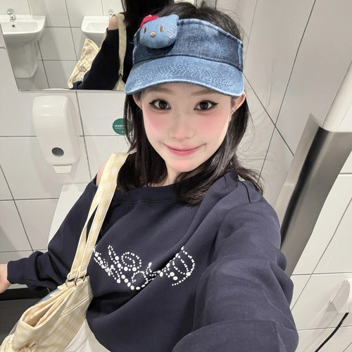 KT猫日系做旧深牛仔空顶帽