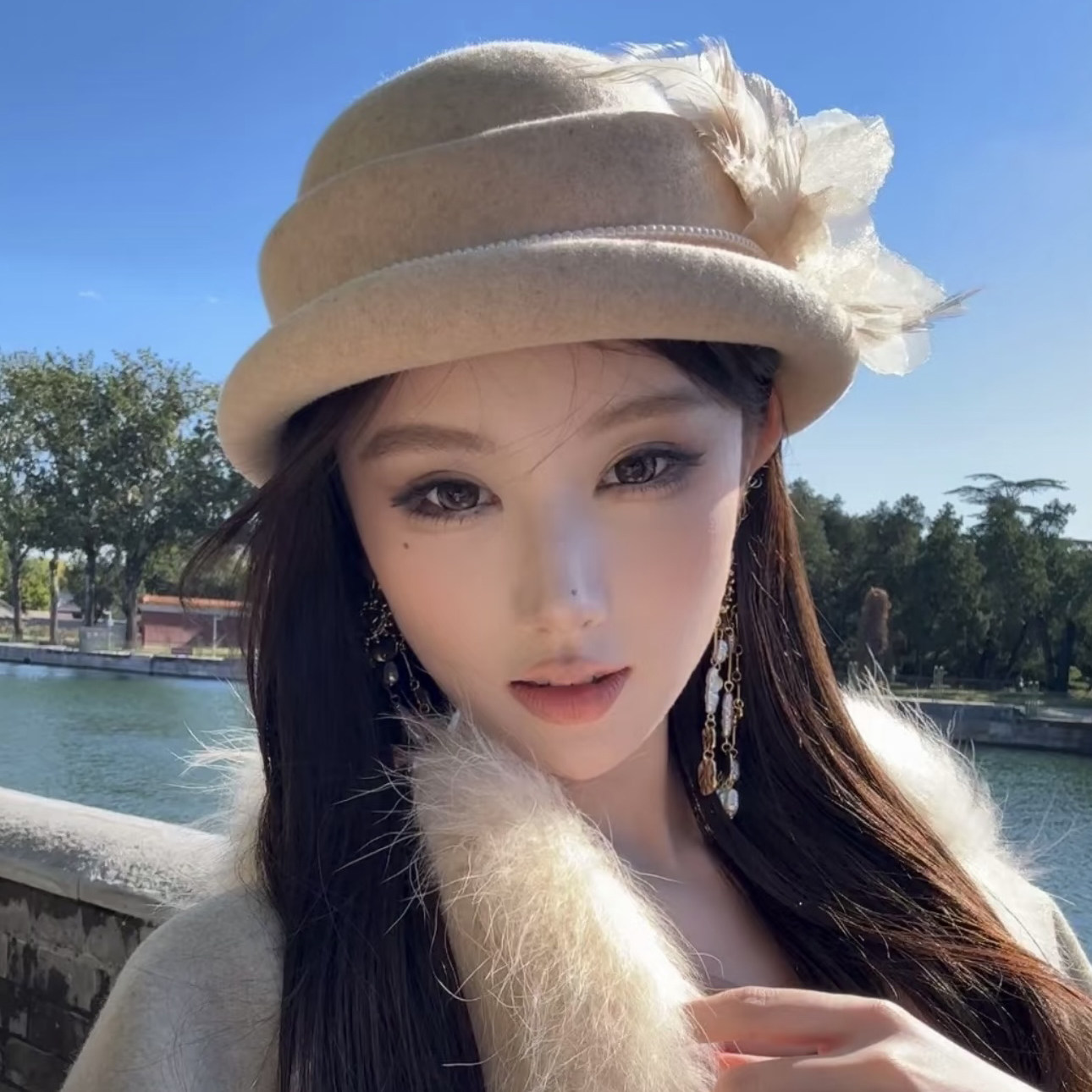 法式羽毛气质优雅秋冬卷边礼帽