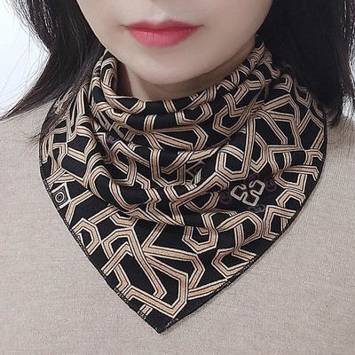 围脖秋冬季女围巾脖套护颈椎三角巾高级感假领子百搭高档保暖韩版
