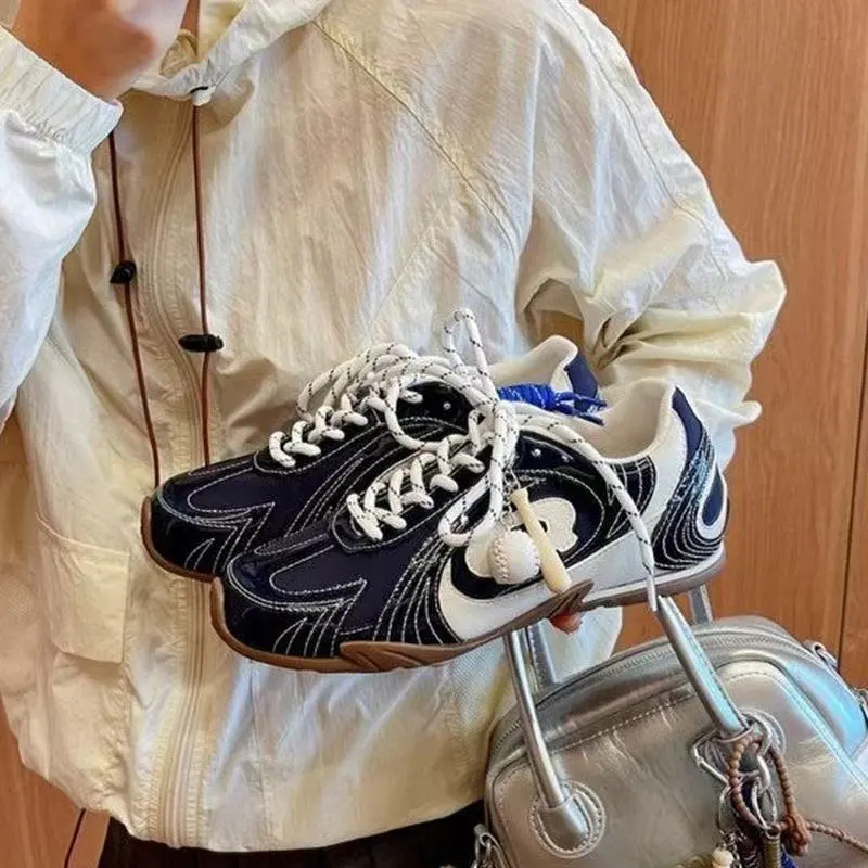 小众赛车鞋低帮德训鞋子女2025秋季新款爆款透气休闲轻便运动板鞋