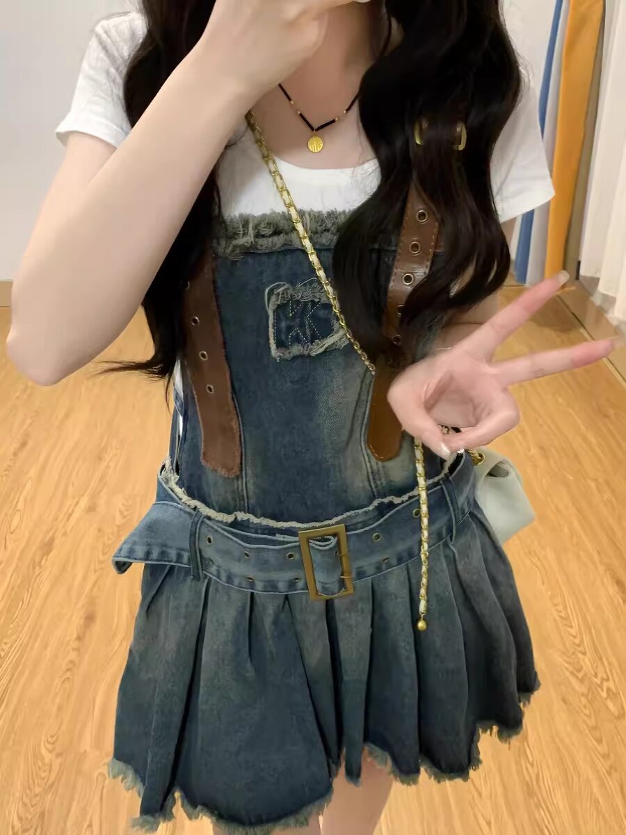 学院风牛仔吊带裙女春夏新款美式复古背带裙水洗磨毛设计感连衣裙