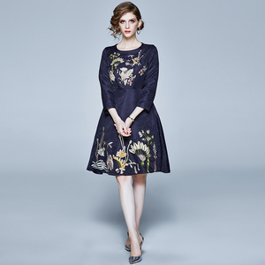 RY1498#提花刺绣水草花朵连衣裙