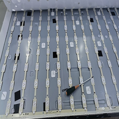 拼接屏灯条465P05-N08P460HVN01