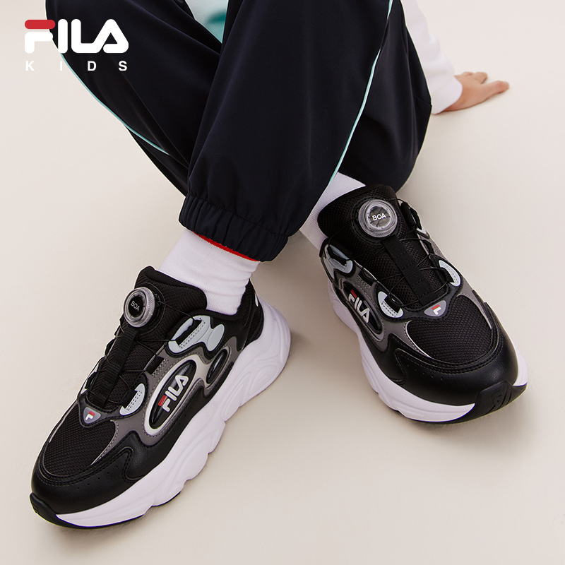 FILA斐乐复古跑鞋运动鞋