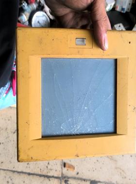 工业温控触摸屏，型号0Y09256P，拆机品输入电压100p