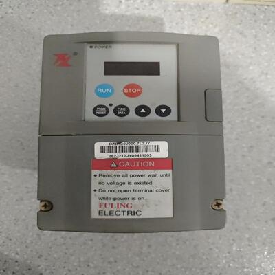 富凌变频器 0.75KW 220V， DZB200J000p