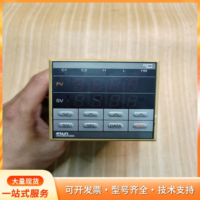 富士FUJI温控器PYZ7，日本原装，拆机件，成色还可以，P