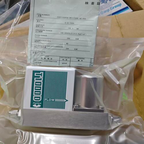 日本Fujikin富士金流量计，型号FCST1200FDCp