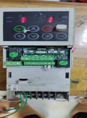 LS变频器 LSLV0004C100-4F 三相0.4KWp