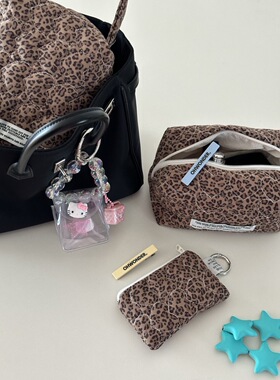 Lisa豹纹包~携绗缝棉布大容量洗漱包出差化妆包旅行手提收纳包