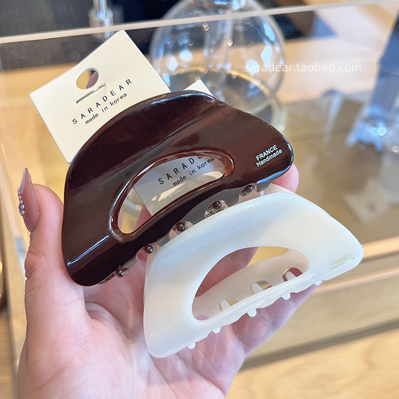 盘发鲨鱼夹抓夹法式气质百搭