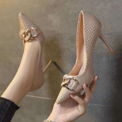 高跟鞋女2025年春秋新款尖头软皮鞋子细跟单鞋小众设计感气质女鞋