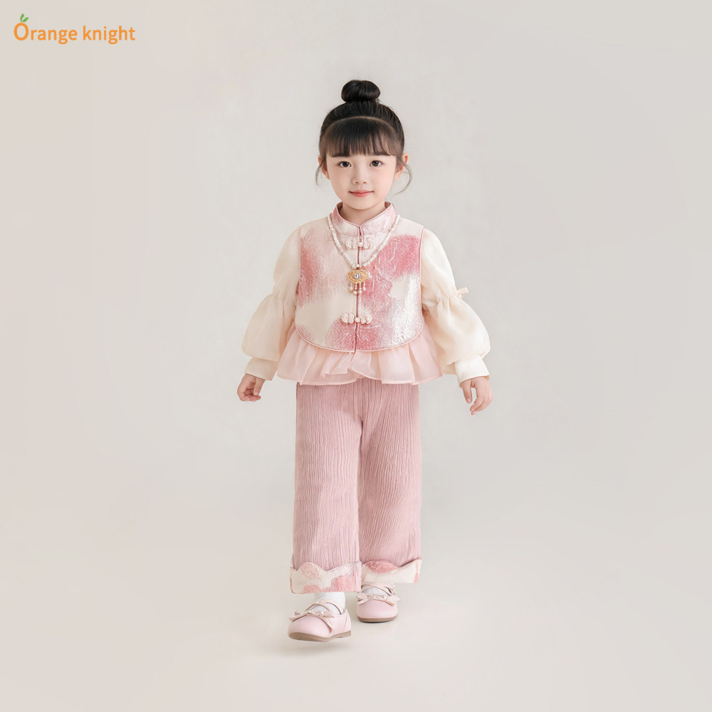 女童秋装2026新款汉服套装可爱时尚中式马甲国风小女孩春秋三件套
