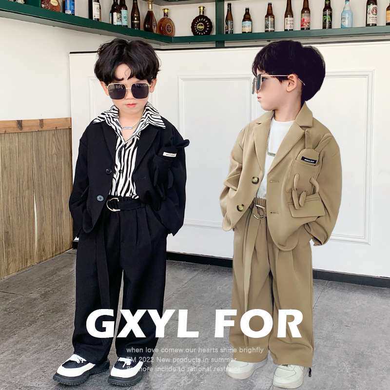 儿童西服套装炸街2023新款男童小西装韩范痞帅男宝休闲玩偶洋气帅