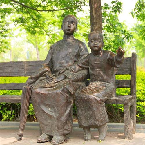 户外现代人物铸铜小孩雕塑定制黄铜青铜仿铜广场景观滑板体育运动